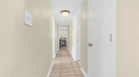 7063 S Shore Drive S St Petersburg FL 33707