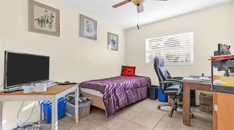 7063 S Shore Drive S St Petersburg FL 33707