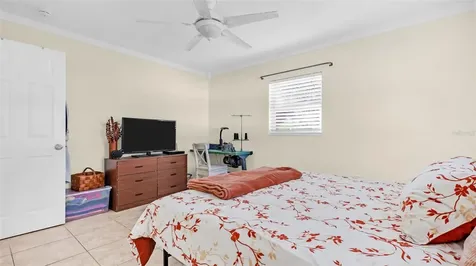 7063 S Shore Drive S St Petersburg FL 33707