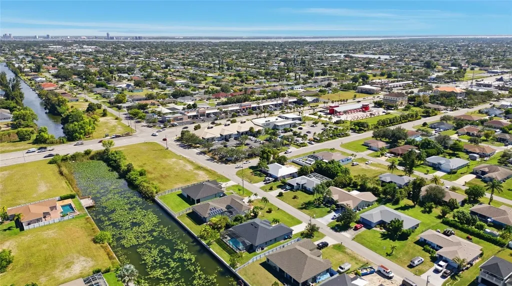 1507 NE 2nd Street Cape Coral FL 33909