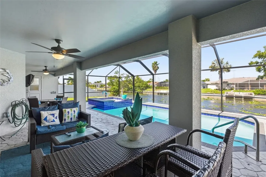 1507 NE 2nd Street Cape Coral FL 33909
