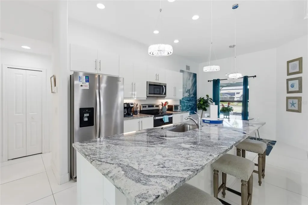 1507 NE 2nd Street Cape Coral FL 33909