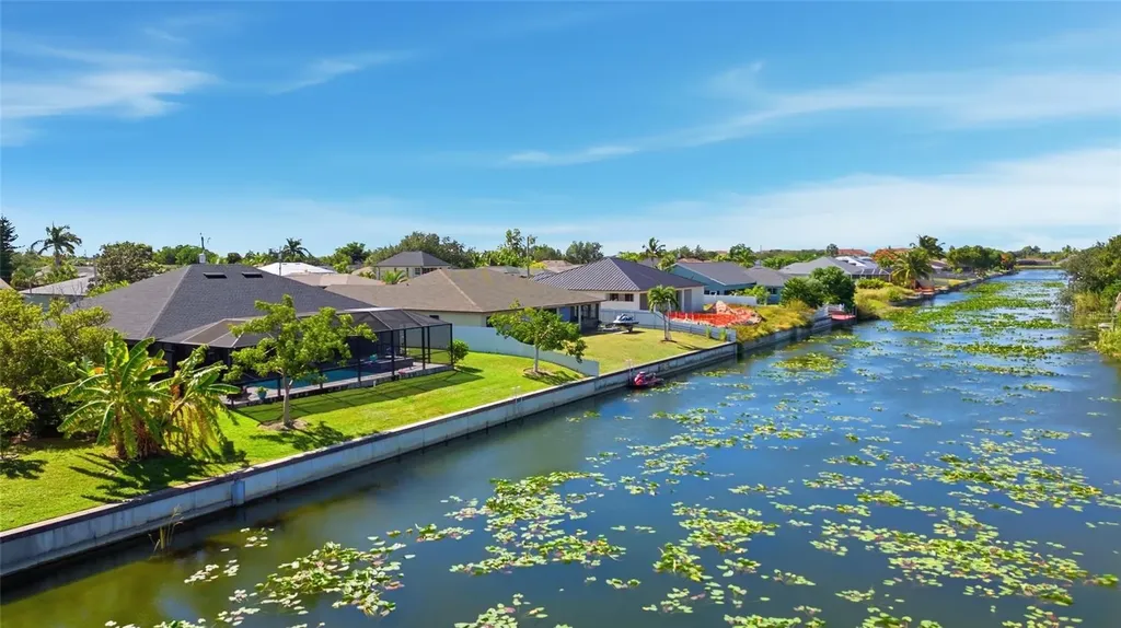 1507 NE 2nd Street Cape Coral FL 33909