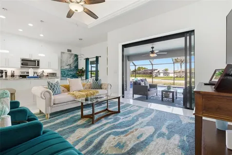 1507 NE 2nd Street Cape Coral FL 33909