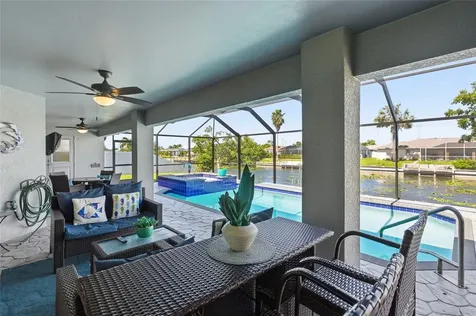 1507 NE 2nd Street Cape Coral FL 33909