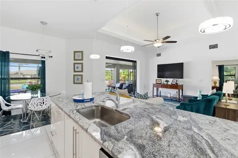 1507 NE 2nd Street Cape Coral FL 33909