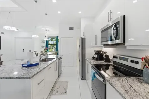 1507 NE 2nd Street Cape Coral FL 33909
