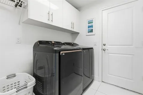 1507 NE 2nd Street Cape Coral FL 33909