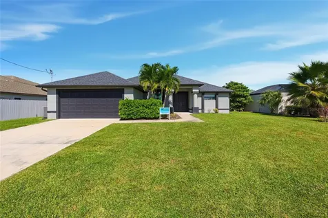 1507 NE 2nd Street Cape Coral FL 33909
