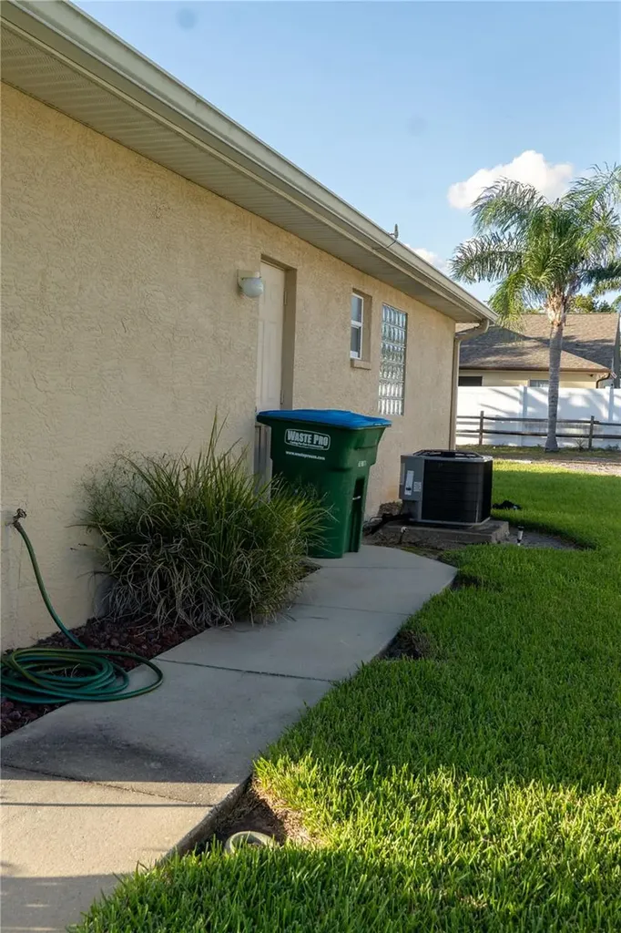 952 Leyburn Drive Deltona FL 32725
