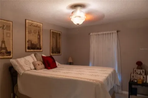 952 Leyburn Drive Deltona FL 32725