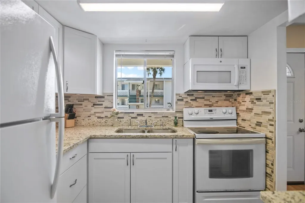 1867 Restful Drive Bradenton FL 34207