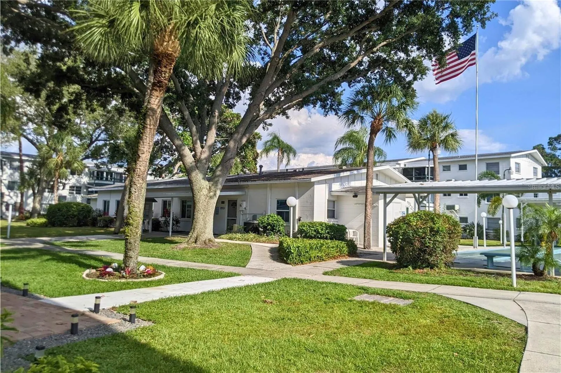 1867 Restful Drive Bradenton FL 34207