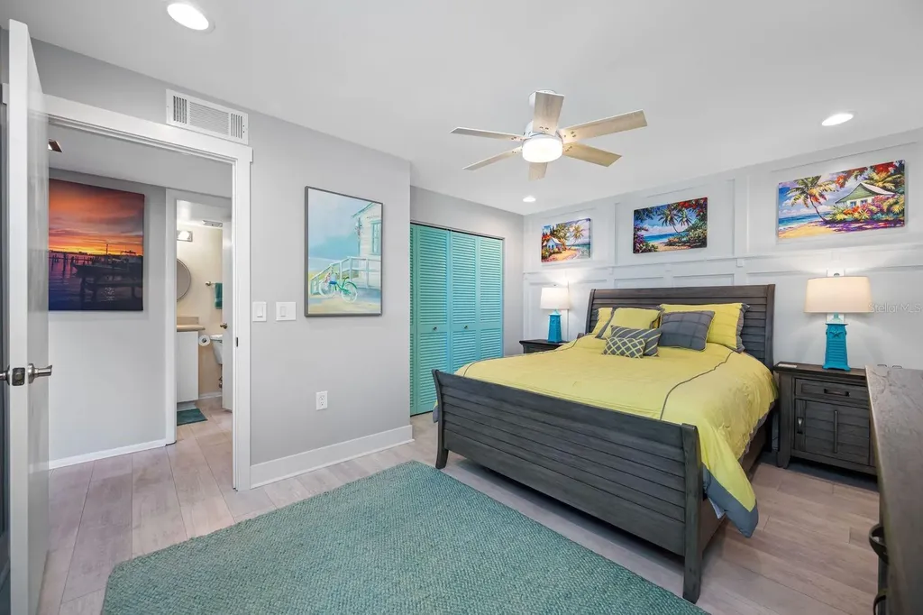 703 Oakview Drive Bradenton FL 34210