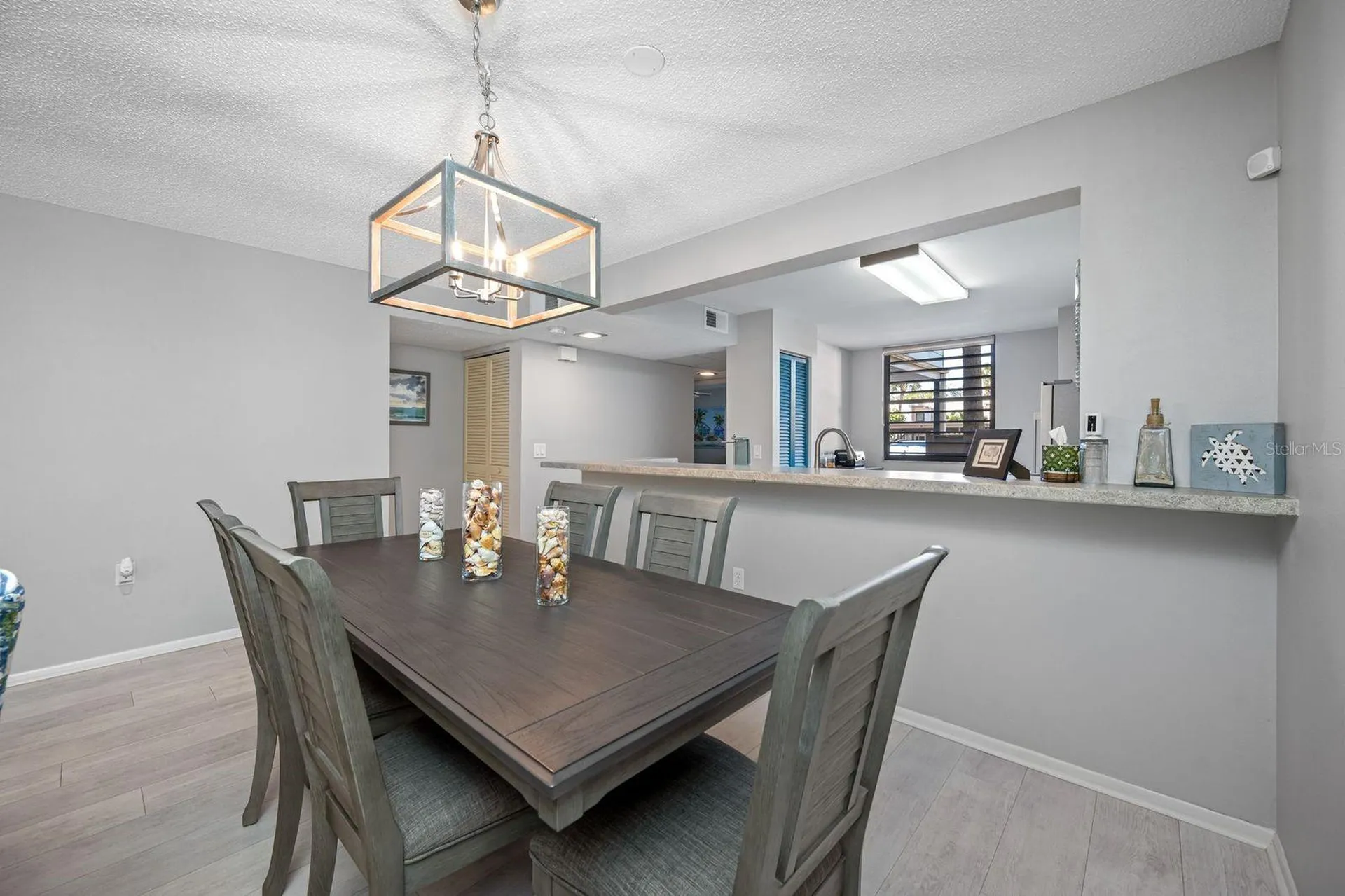 703 Oakview Drive Bradenton FL 34210