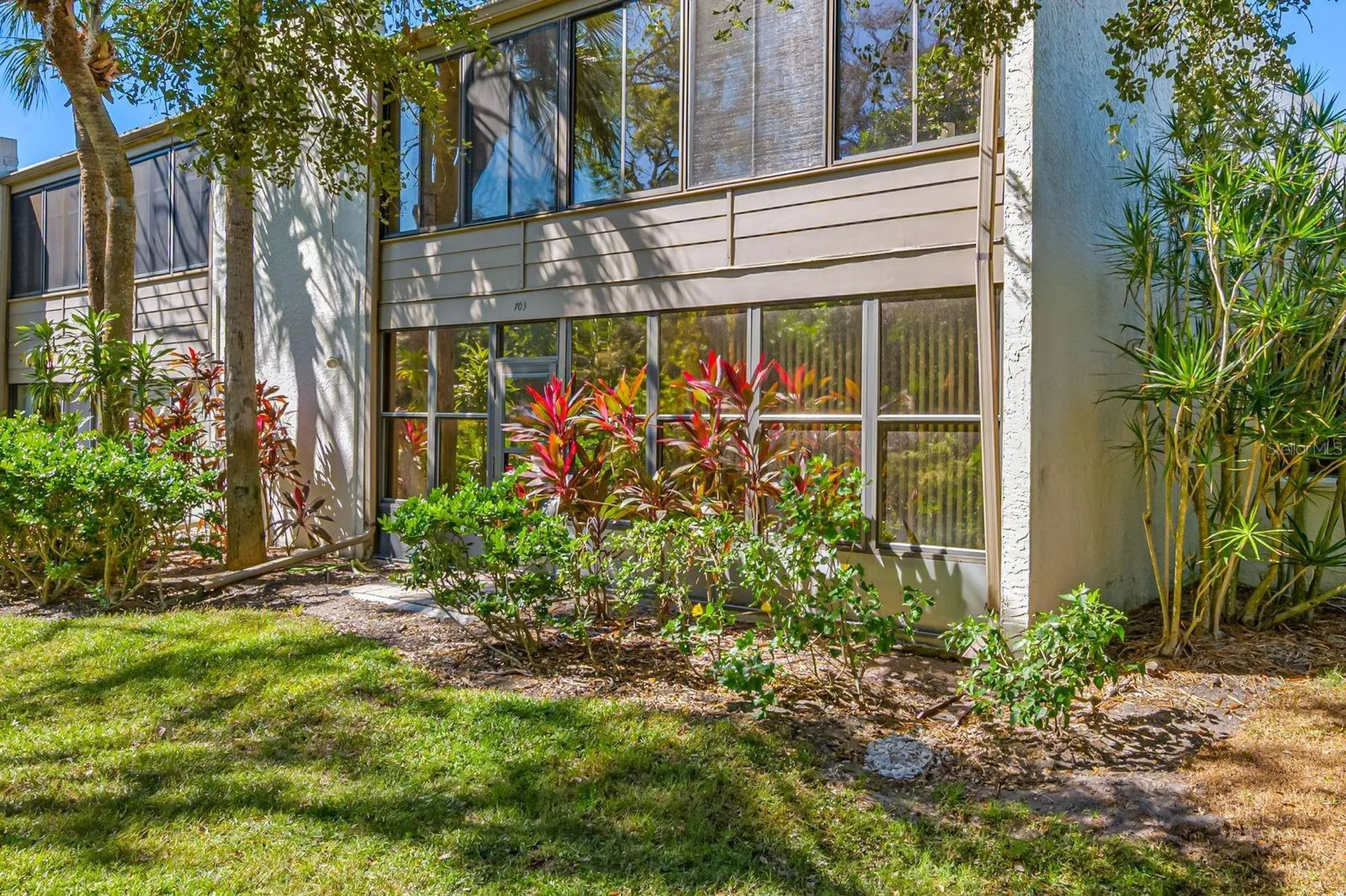 703 Oakview Drive Bradenton FL 34210