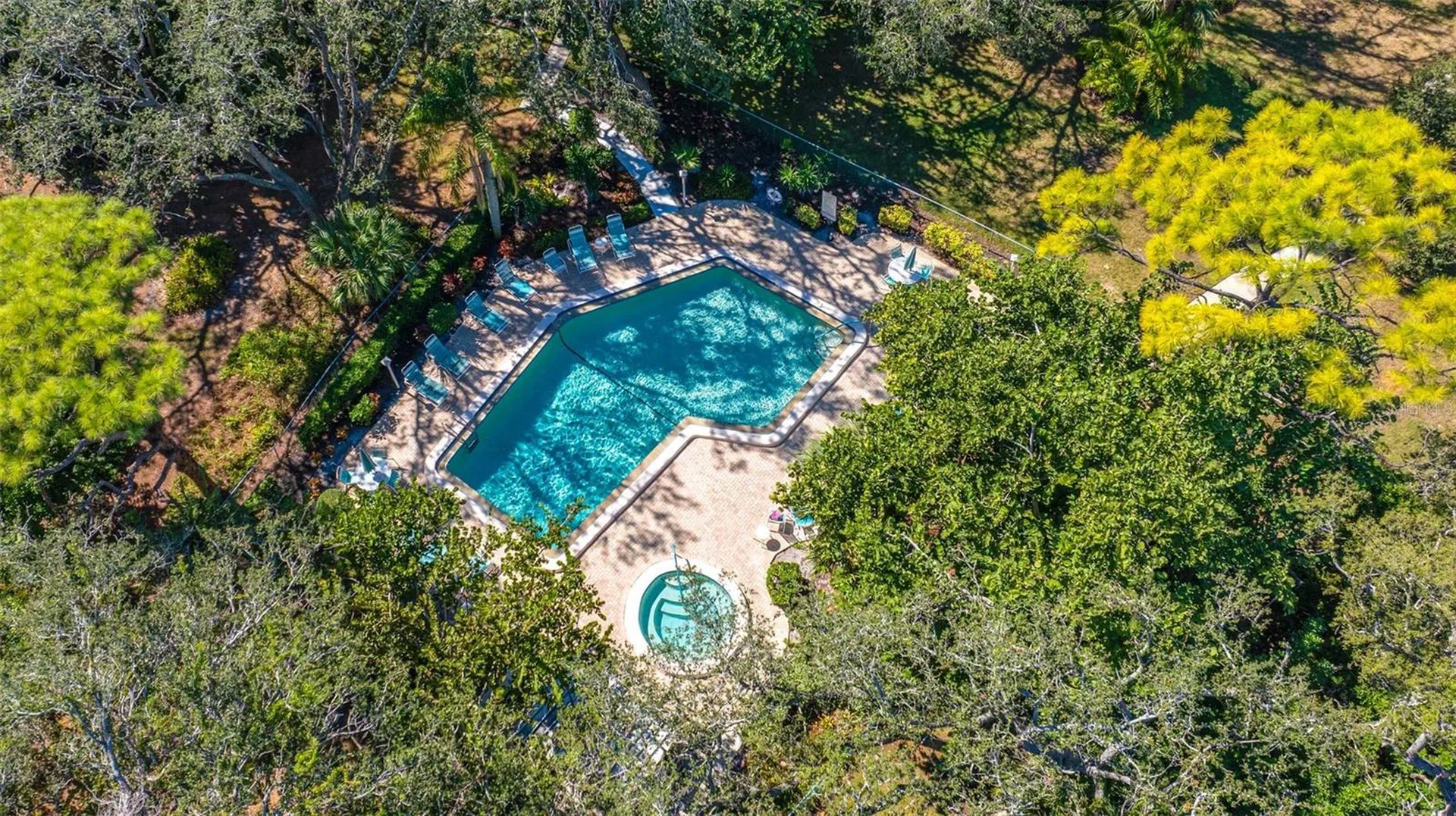 703 Oakview Drive Bradenton FL 34210