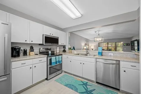 703 Oakview Drive Bradenton FL 34210