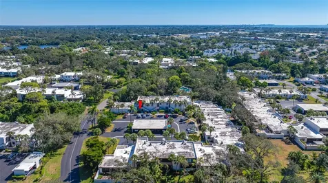 703 Oakview Drive Bradenton FL 34210