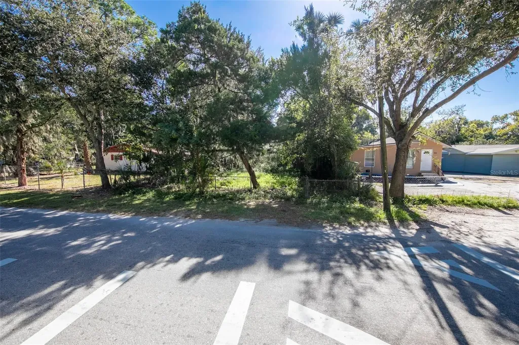 707 Kingston Avenue Daytona Beach FL 32114
