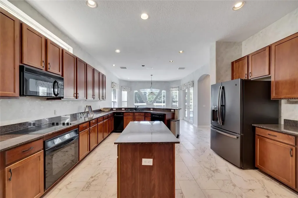 17904 Cachet Isle Drive Tampa FL 33647