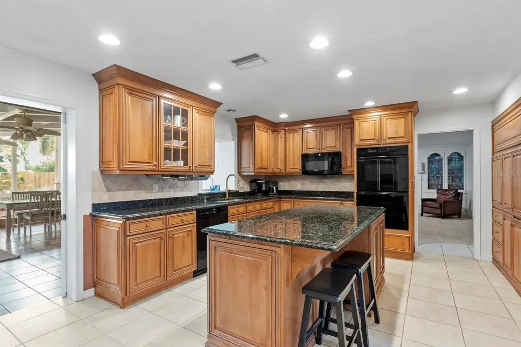 4410 W Clear Avenue Tampa FL 33629