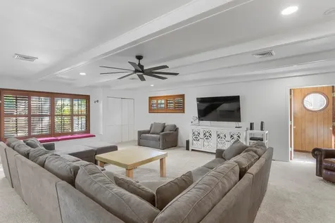 4410 W Clear Avenue Tampa FL 33629
