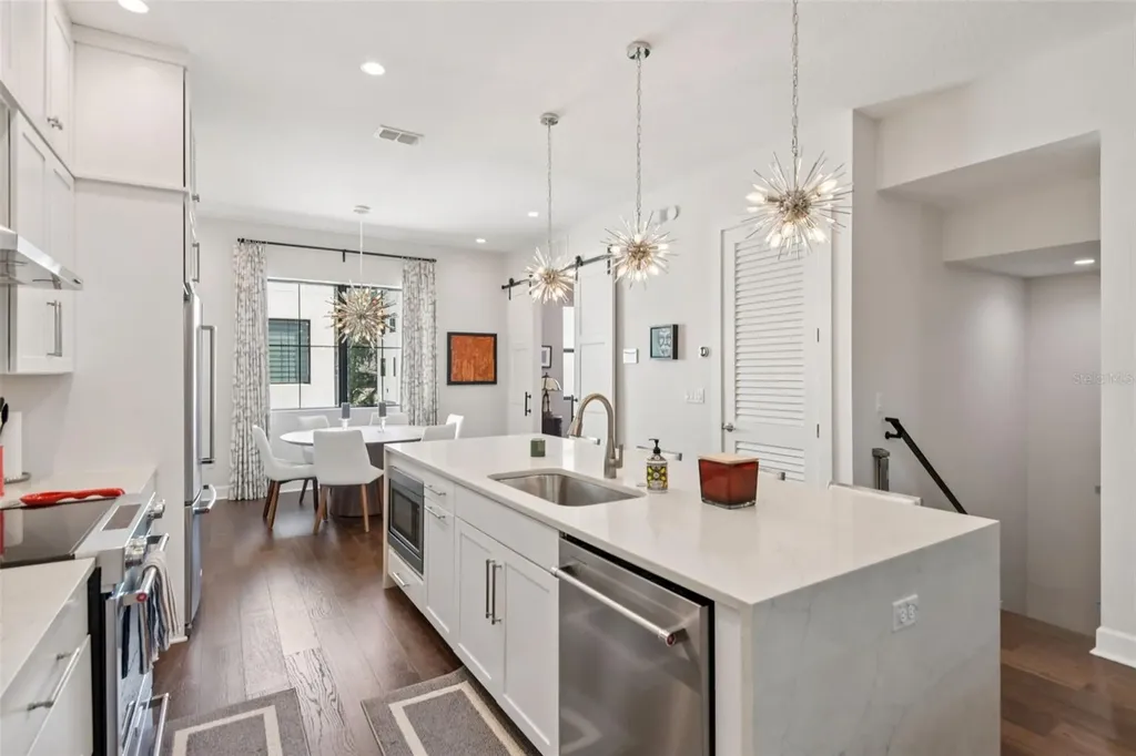 2851 W Gandy Boulevard Tampa FL 33611