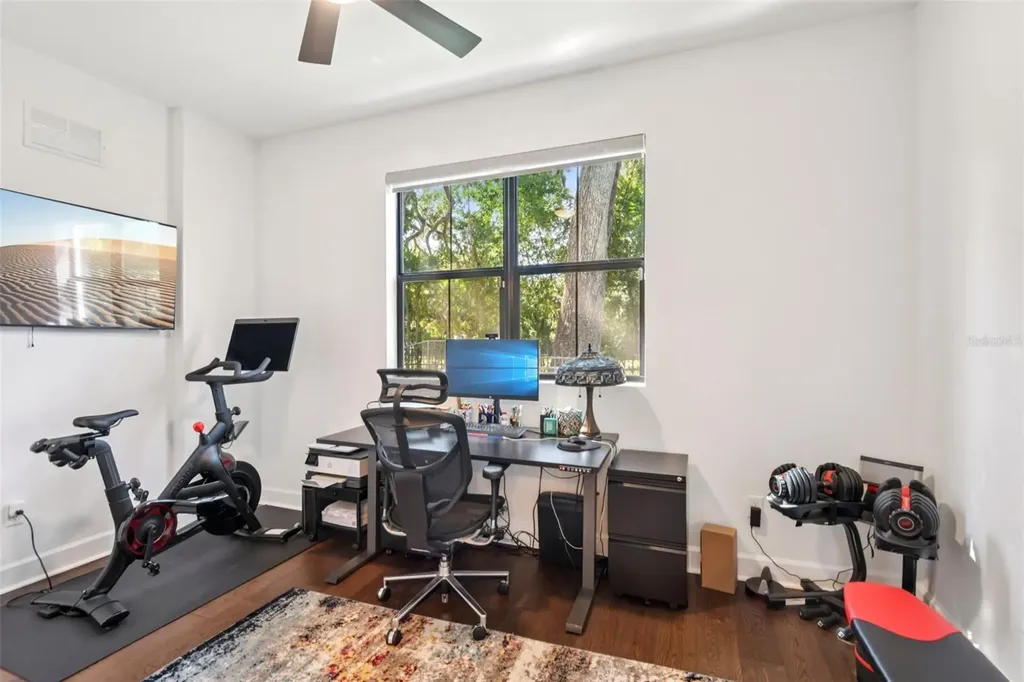 2851 W Gandy Boulevard Tampa FL 33611