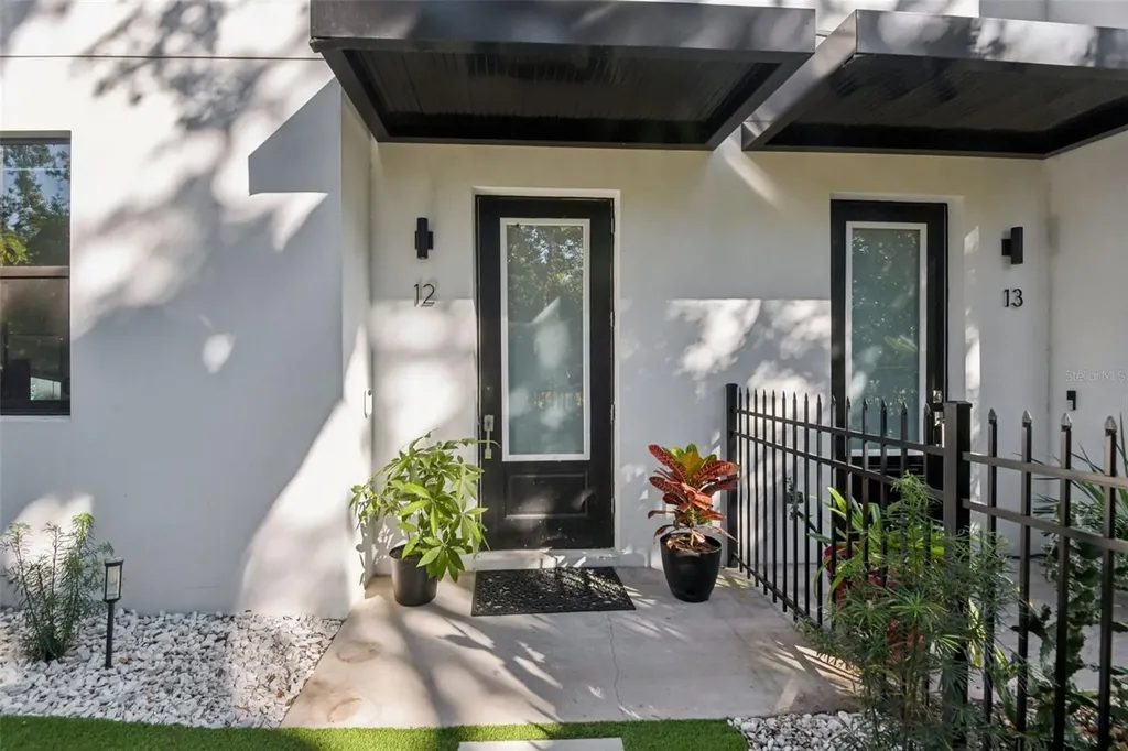 2851 W Gandy Boulevard Tampa FL 33611