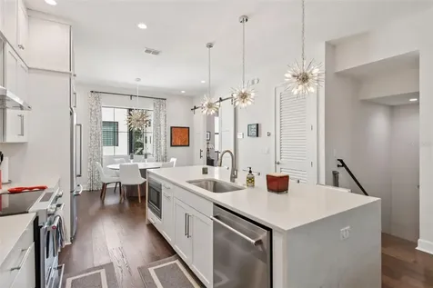 2851 W Gandy Boulevard Tampa FL 33611