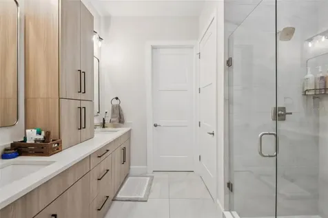 2851 W Gandy Boulevard Tampa FL 33611