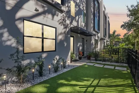 2851 W Gandy Boulevard Tampa FL 33611
