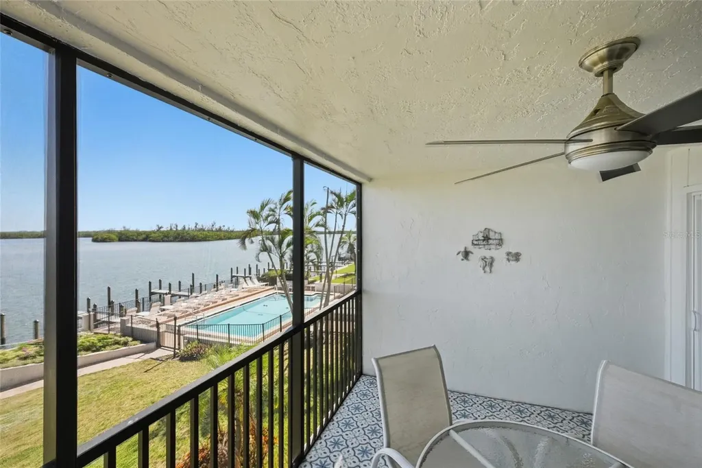 8977 Midnight Pass Road Sarasota FL 34242