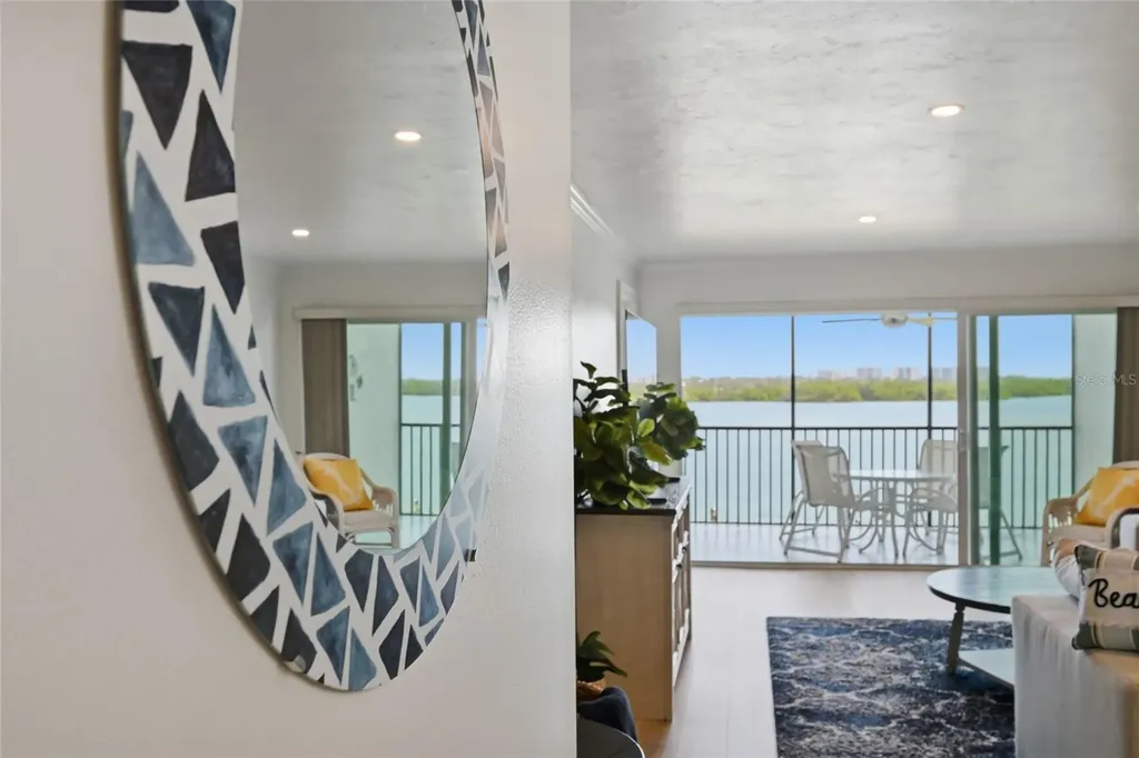 8977 Midnight Pass Road Sarasota FL 34242