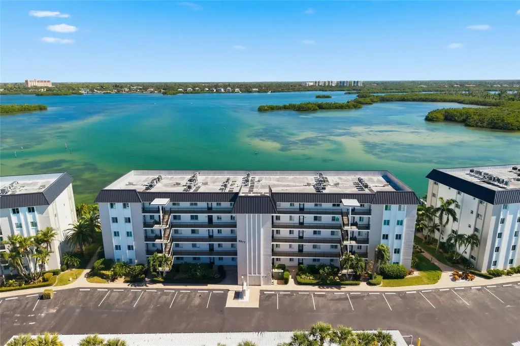 8977 Midnight Pass Road Sarasota FL 34242