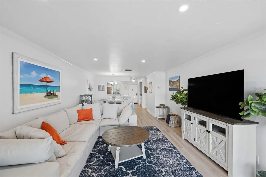 8977 Midnight Pass Road Sarasota FL 34242