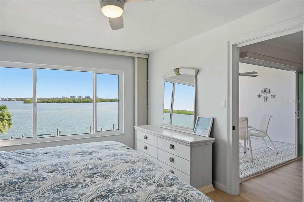 8977 Midnight Pass Road Sarasota FL 34242