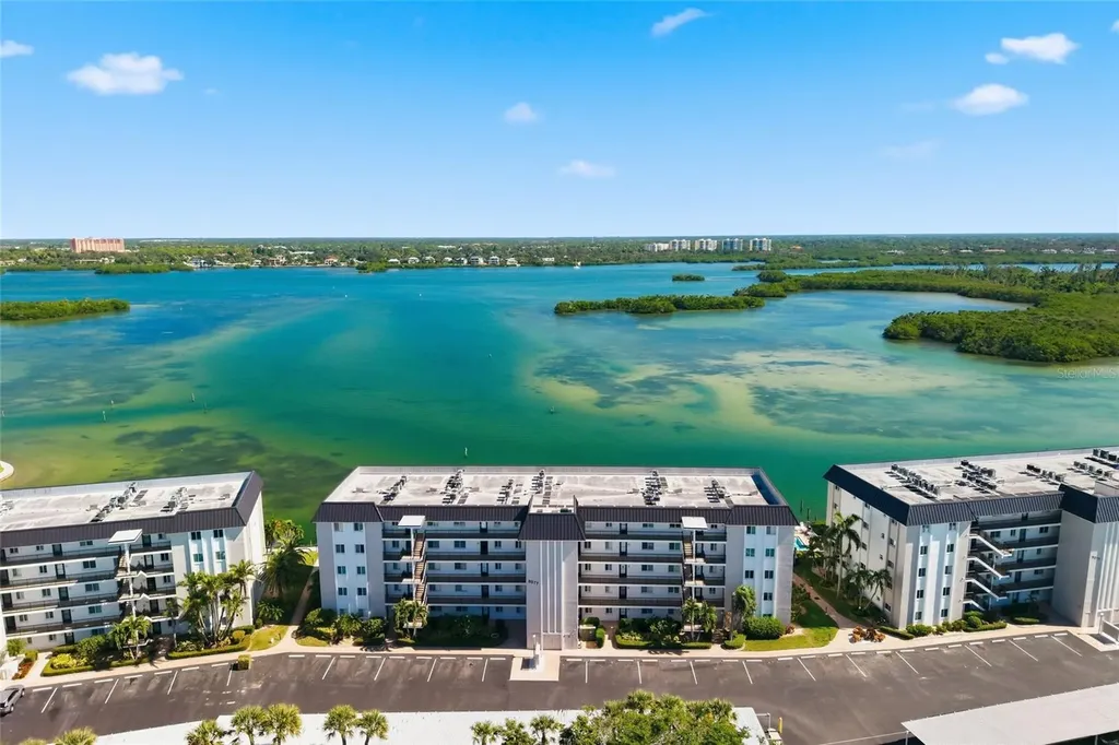 8977 Midnight Pass Road Sarasota FL 34242