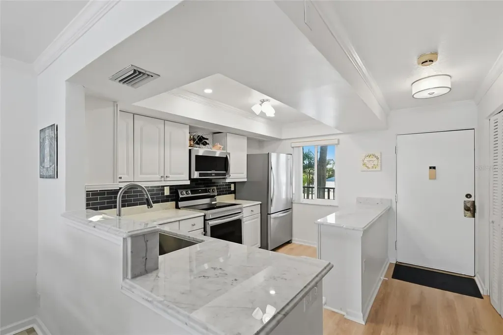 8977 Midnight Pass Road Sarasota FL 34242