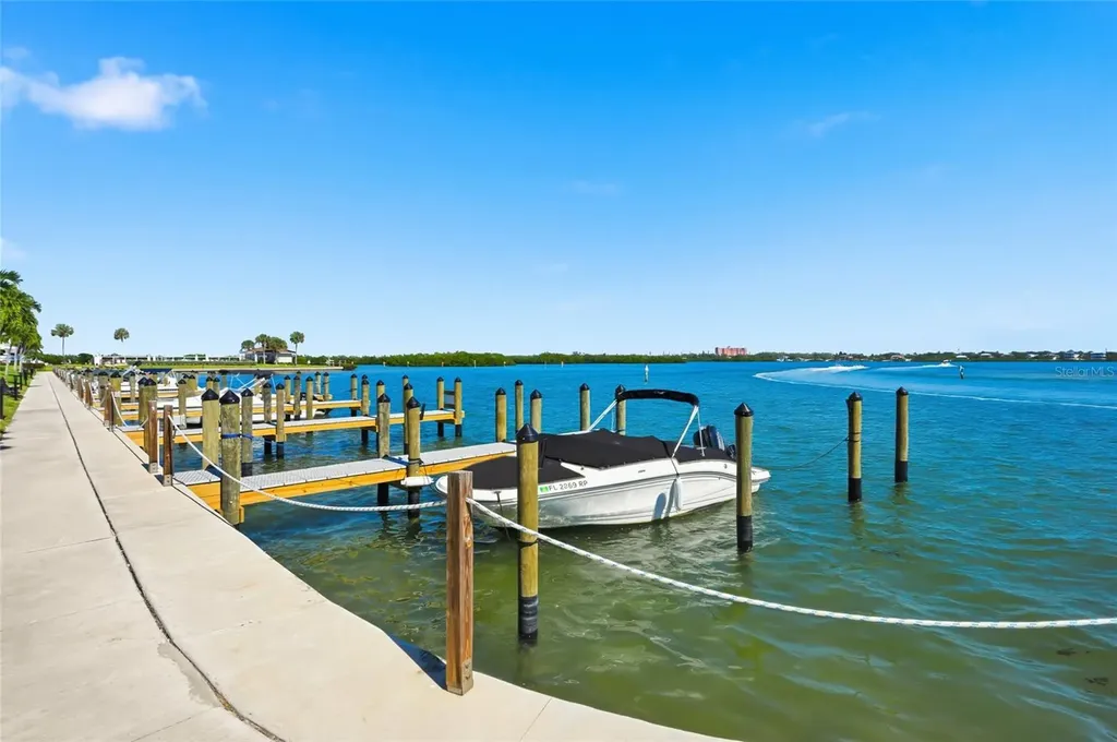 8977 Midnight Pass Road Sarasota FL 34242