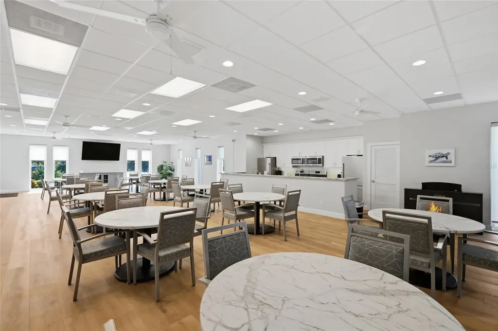 8977 Midnight Pass Road Sarasota FL 34242