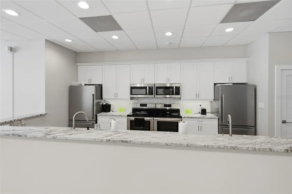 8977 Midnight Pass Road Sarasota FL 34242