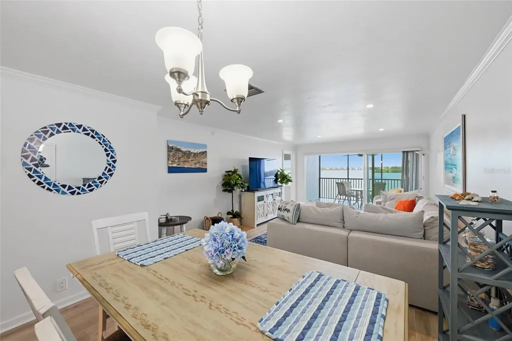 8977 Midnight Pass Road Sarasota FL 34242