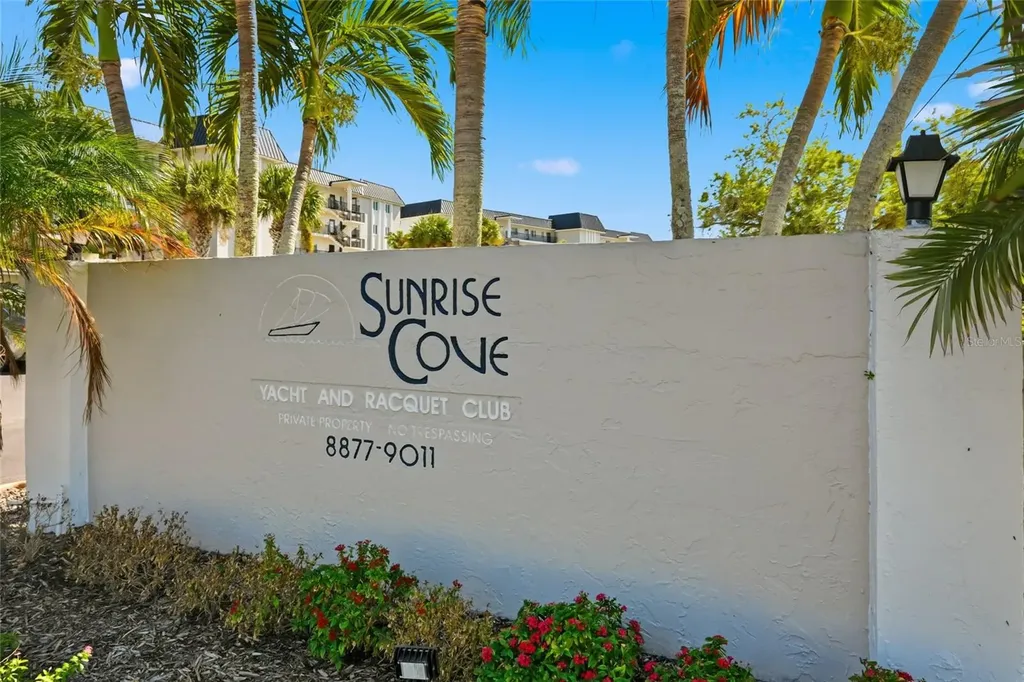 8977 Midnight Pass Road Sarasota FL 34242