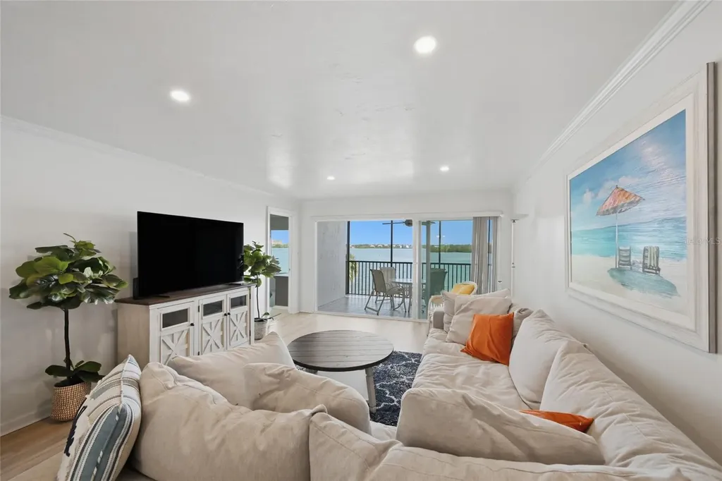 8977 Midnight Pass Road Sarasota FL 34242