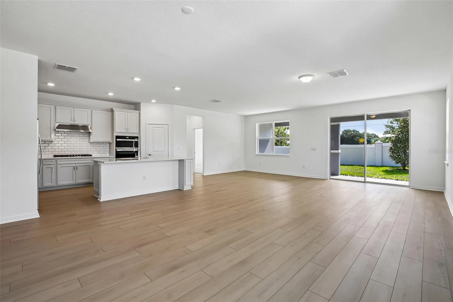 9932 Redwood Ridge Avenue Riverview FL 33578
