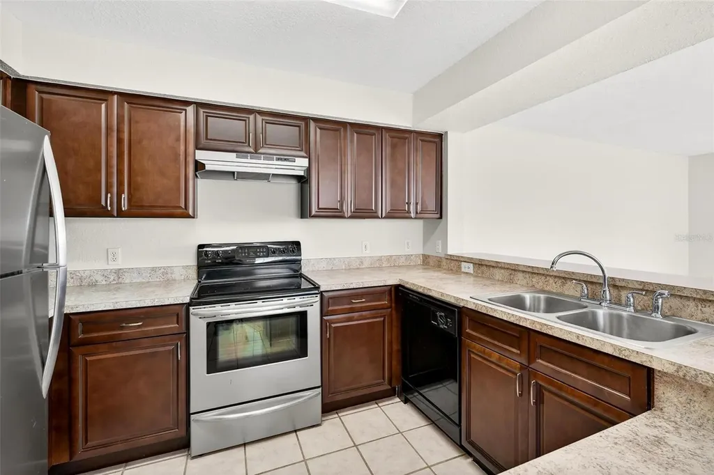 13917 Fairway Island Drive Orlando FL 32837