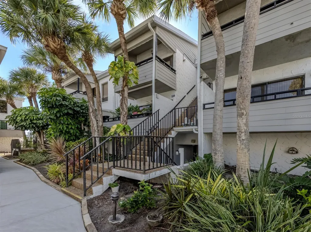 1555 Tarpon Center Drive Venice FL 34285