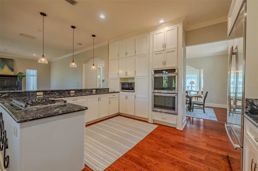 4605 W Vasconia Street Tampa FL 33629